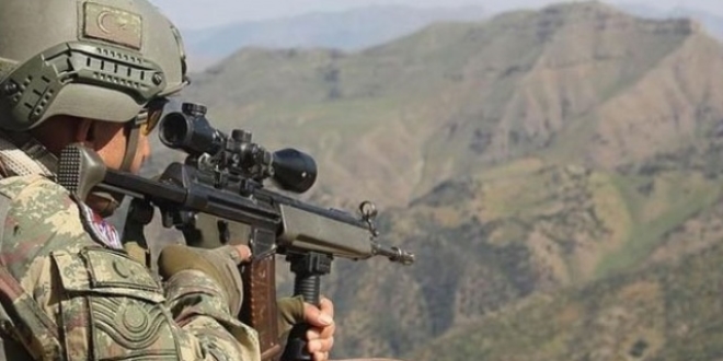 Hakkari'de PKK'ya ait silah ve mhimmat bulundu