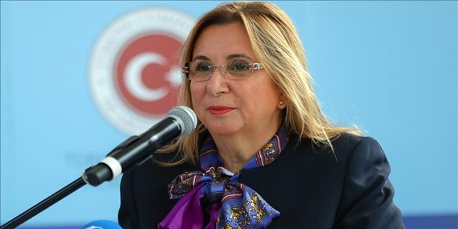 'Yapay zekayı da bakanlık uygulamalarına sokacağız'