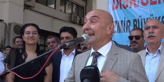 İzmir'de, memurların sosyal denge tazminatına %52 zam