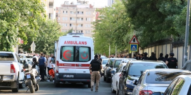 Diyarbakır'da silahlı kavga: 1 ölü, 7 yaralı
