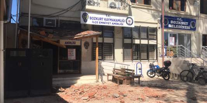 AFAD: Denizli'den can kaybı ya da yaralı bilgisi ulaşmadı