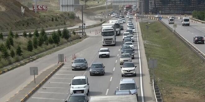 'Kilit kavşak' Kırıkkale'de bayram öncesi yoğunluk
