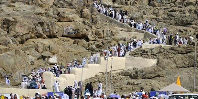 Hacı adayları Arafat'ta