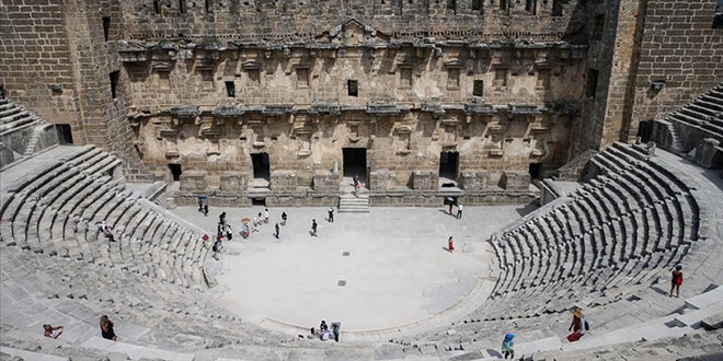 Tarihin görkemli tanığı: Aspendos