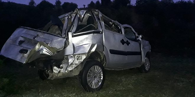 Düğün dönüşü uçuruma yuvarlandılar: 2 ölü, 1 yaralı