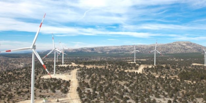 Hasanoba RES rüzgardan elektrik üretimine başladı