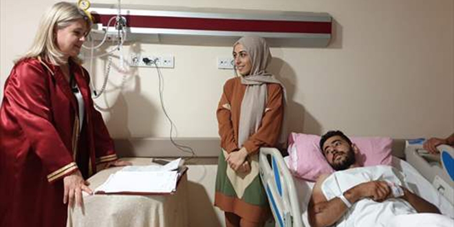 Nikah yeri hastane odası, şahidi doktor