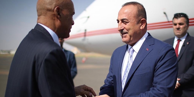 Çavuşoğlu, Sudanlıların hayır dualarını aldı