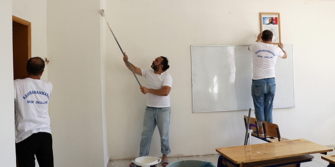 Öğretmenler, okulu yeni eğitim öğretime böyle hazırladı