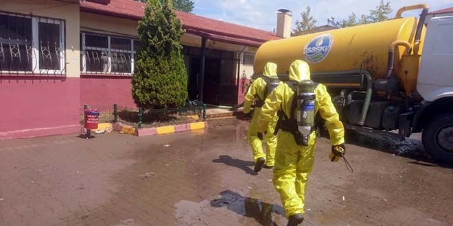 Sakarya'da su basan okulda kimyasal paniği