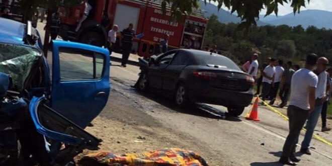 Kazada ağır yaralanan öğretmen hayatını kaybetti
