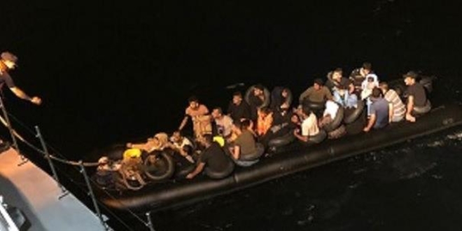 Ayvalık'ta 41 göçmen yakalandı
