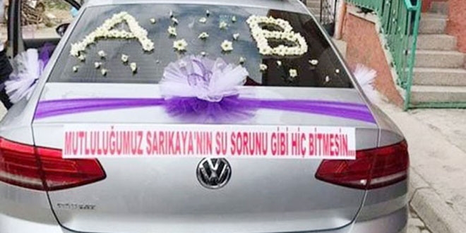 Yeni evlenen çift su sorununa böyle dikkat çekti