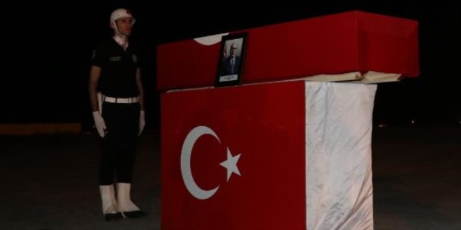 Bakan yardımcısı Dursun'um cenazesi İstanbul'a gönderildi
