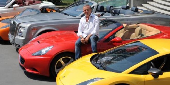 Ali Ağaoğlu lüks araçlarından 5 tanesini satışa çıkardı