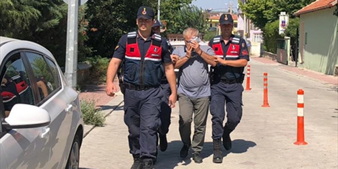 'Çalınan altınları kontrol edeceğiz' diyerek dolandırdılar