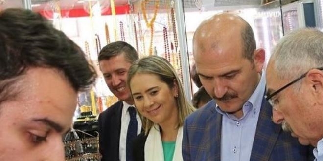 'Kayymlardan hediye almadm, itibar suikasti yapyorlar'