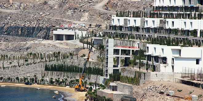 Bodrum'daki asansörün yıkımı 3 gündür devam ediyor