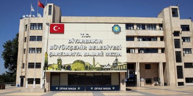 İşten çıkarılan şehit yakını ve gaziler yeniden işe alındı