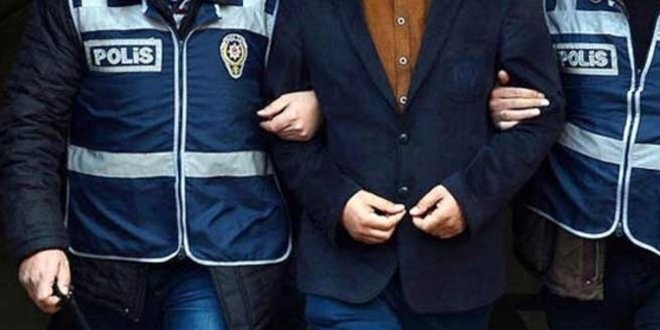 FETÖ'den ihraç edilen polis uyuşturucu ve sahte kimlikle yakalandı