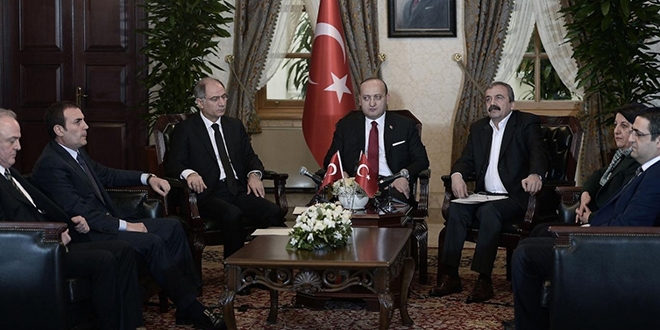 'Erdoğan A4'e çizdi' haberine eski bakanlardan yalanlama