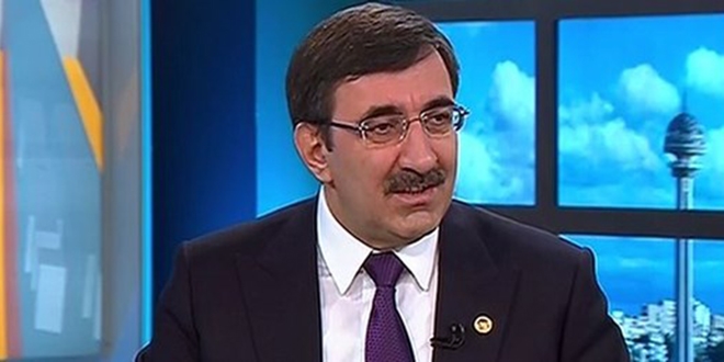 'Yerel yönetimlerin çok daha güçlü olması lazım'