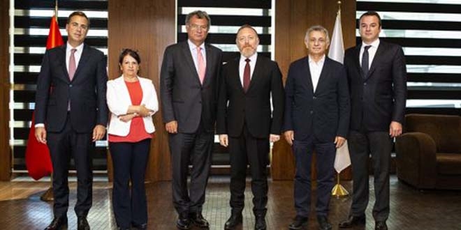 HDP heyeti TÜSİAD'ı ziyaret etti