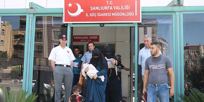 Suriyelileri valilik binasına akın ettiren yalan