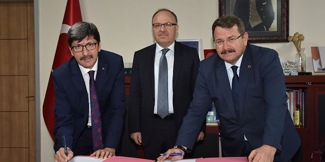 SGK'nın kullanmadığı bilgisayarlar okullara verildi