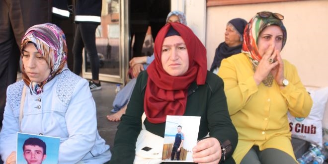 HDP önünde eylem yapan aile sayısı 18'e yükseldi