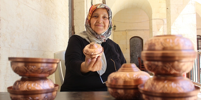 Felçten kurtuldu bakır ustası oldu