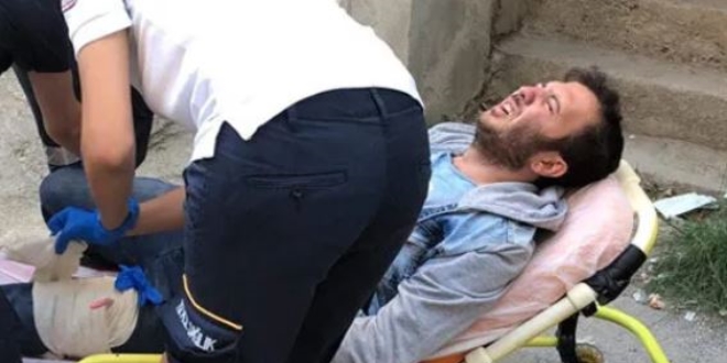 Paraları harcadı, karısından korkup kendini bıçakladı