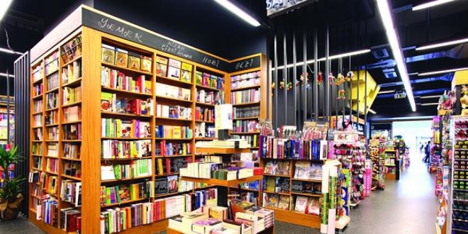 Özel okulların kayıt sözleşmesinde 'kitap-kırtasiye' güncellemesi