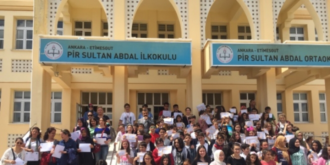 Ankara Etimesgut'taki ilkokul, retmensiz balad