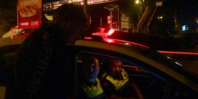 Alkollü yakalandı, ruhsatı verip bakın ne yaptı