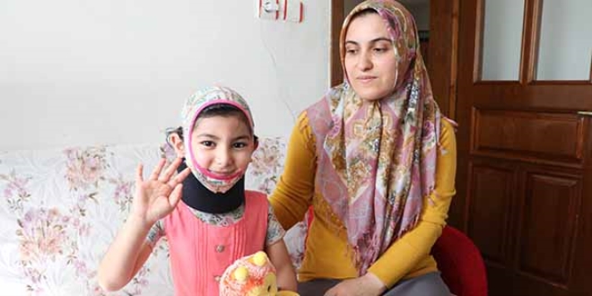 Nazlı yaşadıklarının rüya olmasını istiyor