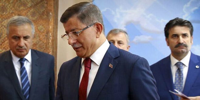 Ak Parti milletvekili'nden Davutoğlu çıkışı: Kovulduktan sonra istifa ediyorum