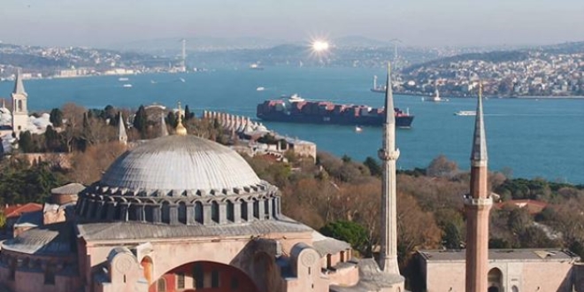İstanbul'a 10 bin nüfuslu ülkelerden de turist geldi