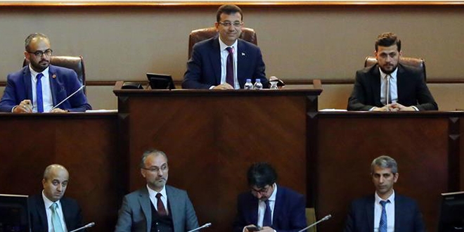 İmamoğlu, 'personel ihalesi' için yetki aldı