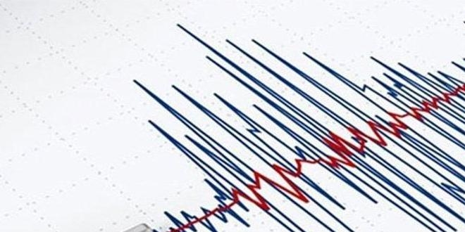 zmir'de 3.3 byklnde deprem meydana geldi