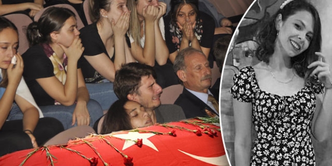 Kazada ölen Sezen için üniversitede hazin tören
