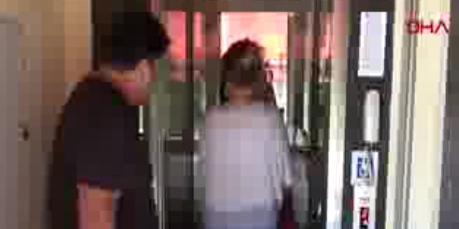 Engelliler için yapılan asansörü depoya dönüştürdü