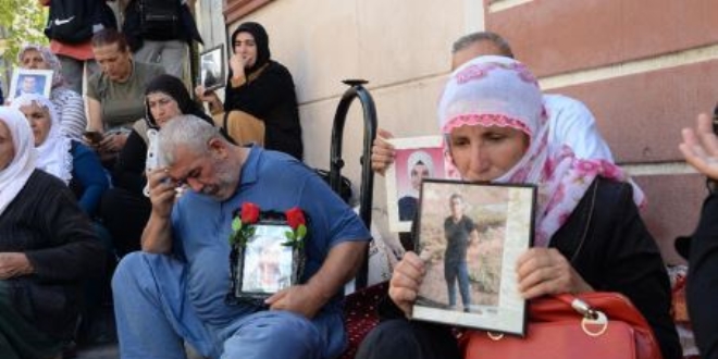 HDP önündeki eylemde aile sayısı 40 oldu