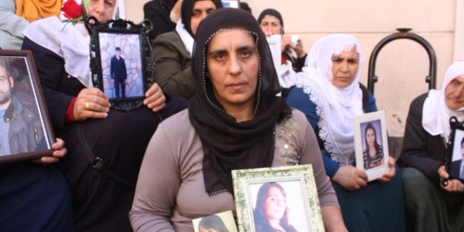 HDP önünde eylem yapan aile sayısı 43'e yükseldi