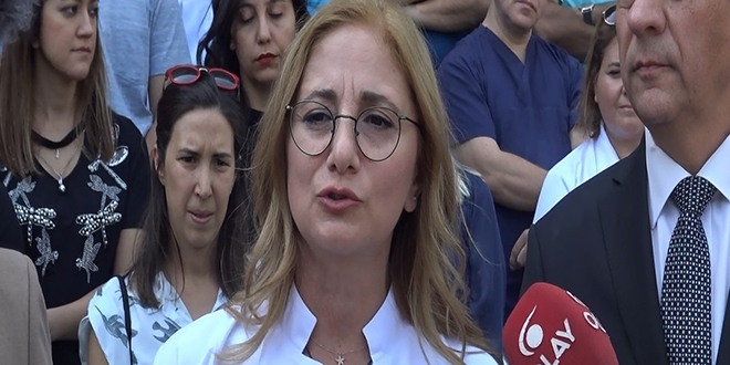 Meslektaşları, diş hekimine yapılan saldırıyı protesto etti