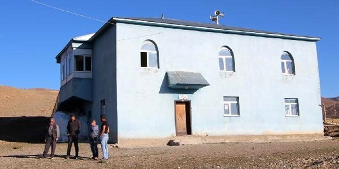 İmam olmayan köyde 3 yıldır cuma namazı kılınamıyor