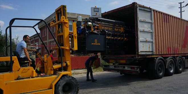 Hayalini kurduğu makineyi 40 ülkeye satıyor