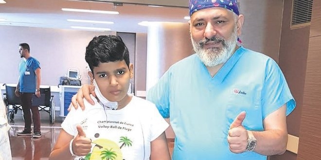 Üç ülke gezdi, Türkiye'de ayağa kalktı