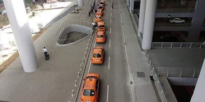 İstanbul Havalimanı taksicilerine eğitim