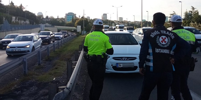 İstanbul'da çakarlı araç denetimi yapıldı, işte sonuçlar